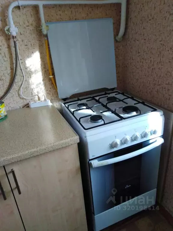 1-к кв. Карачаево-Черкесия, Черкесск Пушкинская ул., 66А (30.0 м) - Фото 0