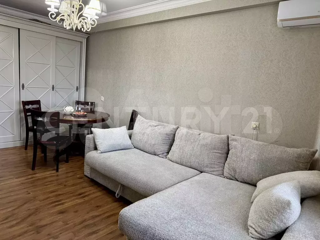 1-к. квартира, 54 м, 8/10 эт. - Фото 1