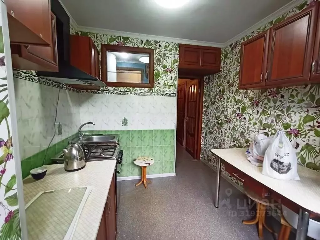 2-к кв. Краснодарский край, Туапсе ул. Фрунзе, 30 (49.0 м) - Фото 0