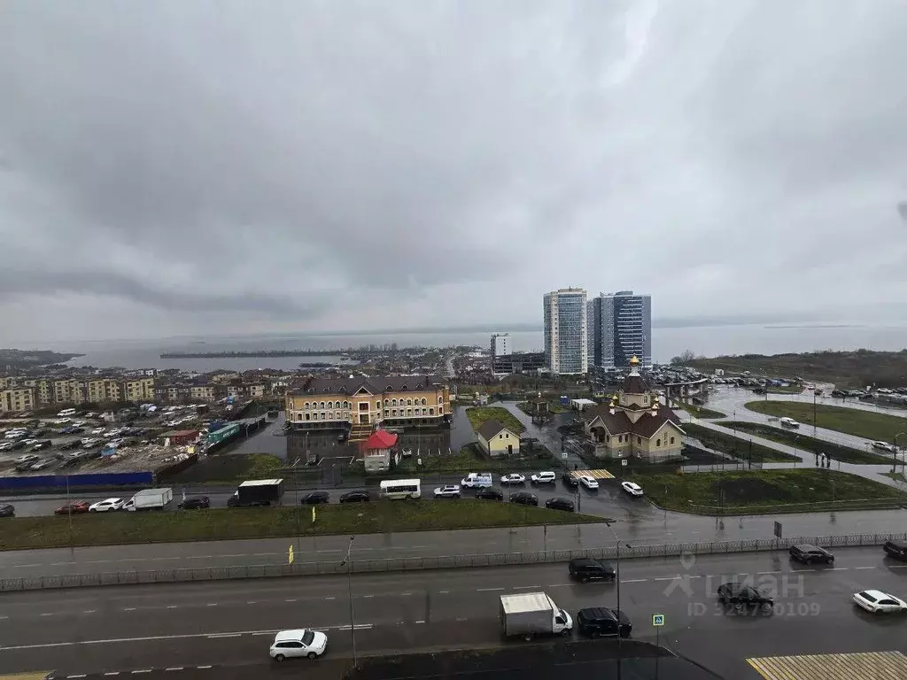 4-к кв. Татарстан, Набережные Челны 37-й комплекс, 28 (98.3 м) - Фото 1