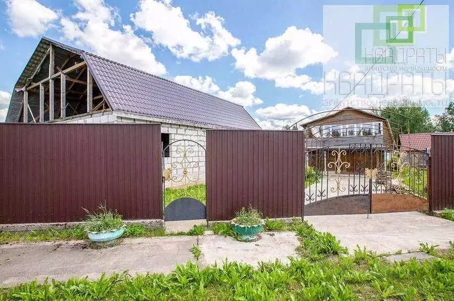 Дом в Ленинградская область, Лужский район, Ретюнское с/пос, д. ... - Фото 1