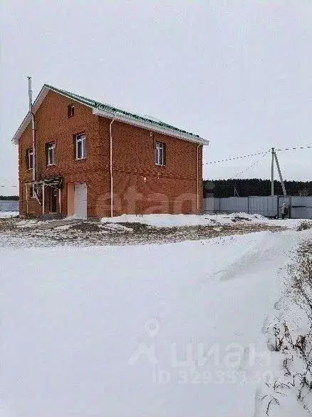 Дом в Курганская область, Притобольный муниципальный округ, с. ... - Фото 1