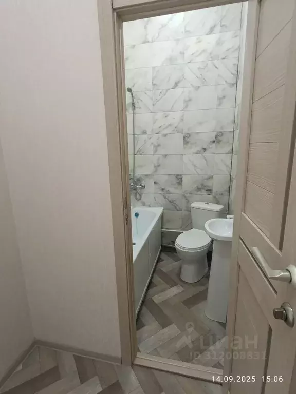 Студия Омская область, Омск Солнечный мкр, ул. 3-я Любинская, 26А ... - Фото 1