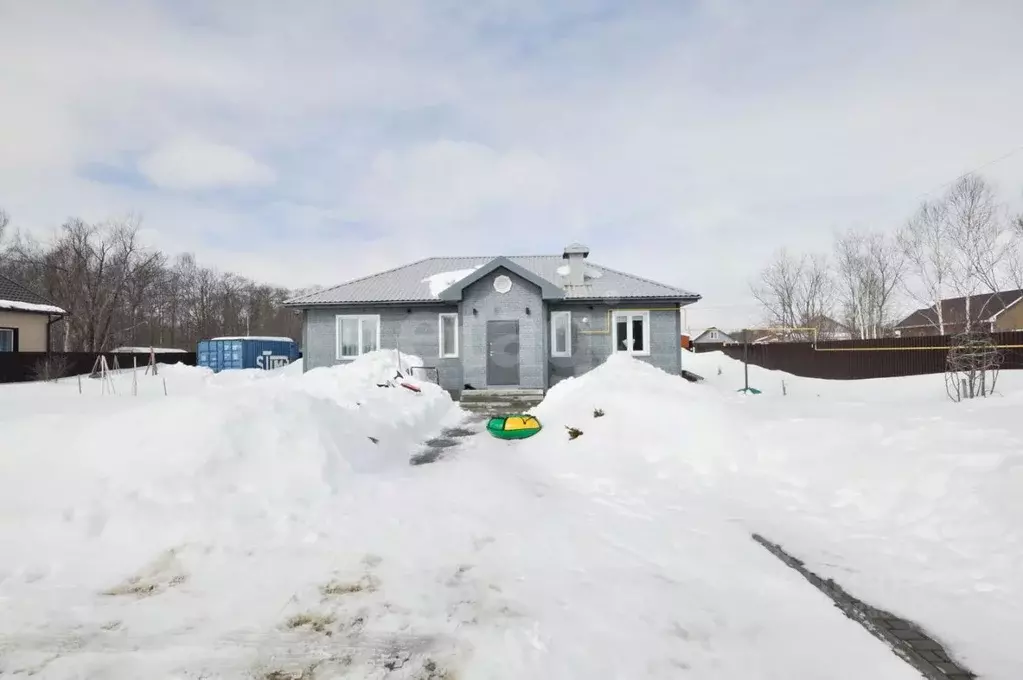 Дом в Сахалинская область, Южно-Сахалинск ул. Памятная, 34/6 (102 м) - Фото 1