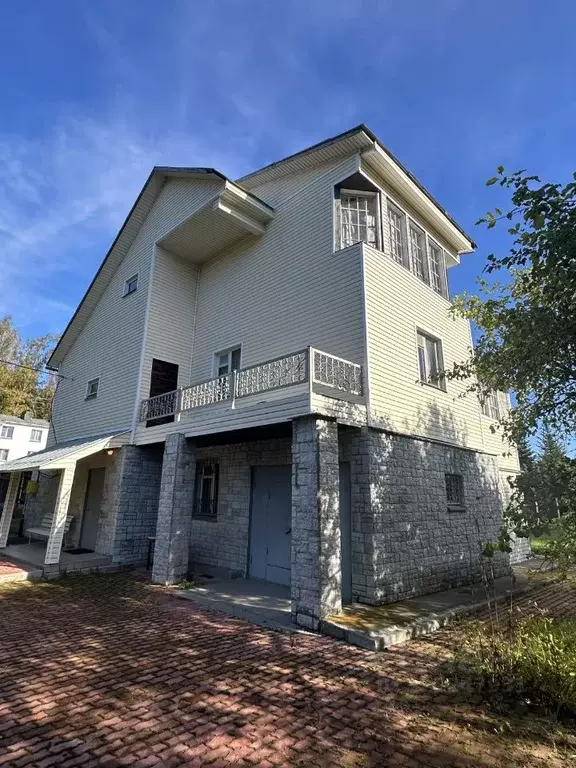 Дом в Санкт-Петербург пос. Ушково, ул. Пляжевая, 5 (280 м) - Фото 1