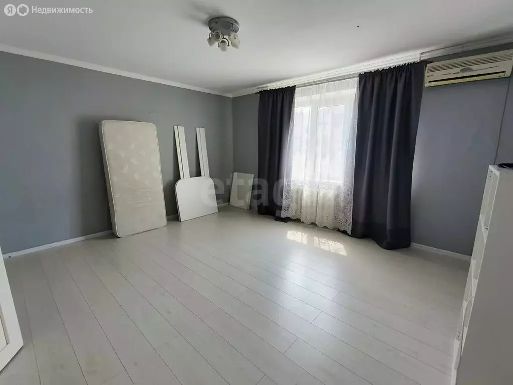 3-комнатная квартира: Саки, Набережная улица, 13 (65.6 м) - Фото 1