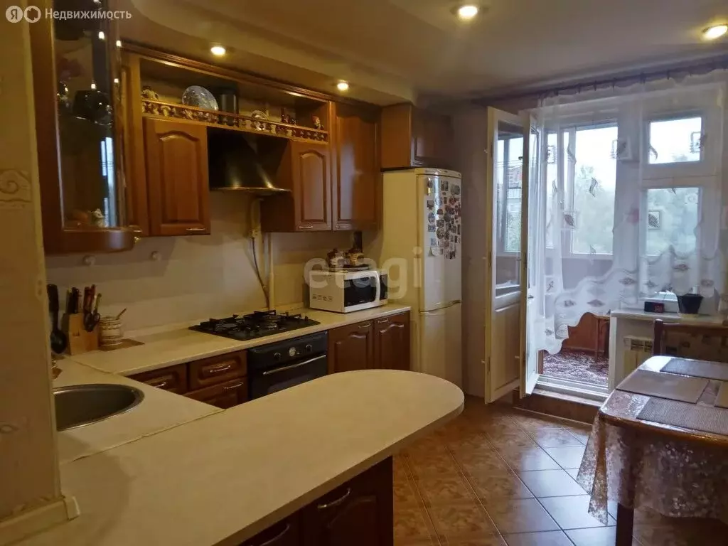 2-комнатная квартира: Тверь, Молодёжный бульвар, 16 (70.3 м) - Фото 2