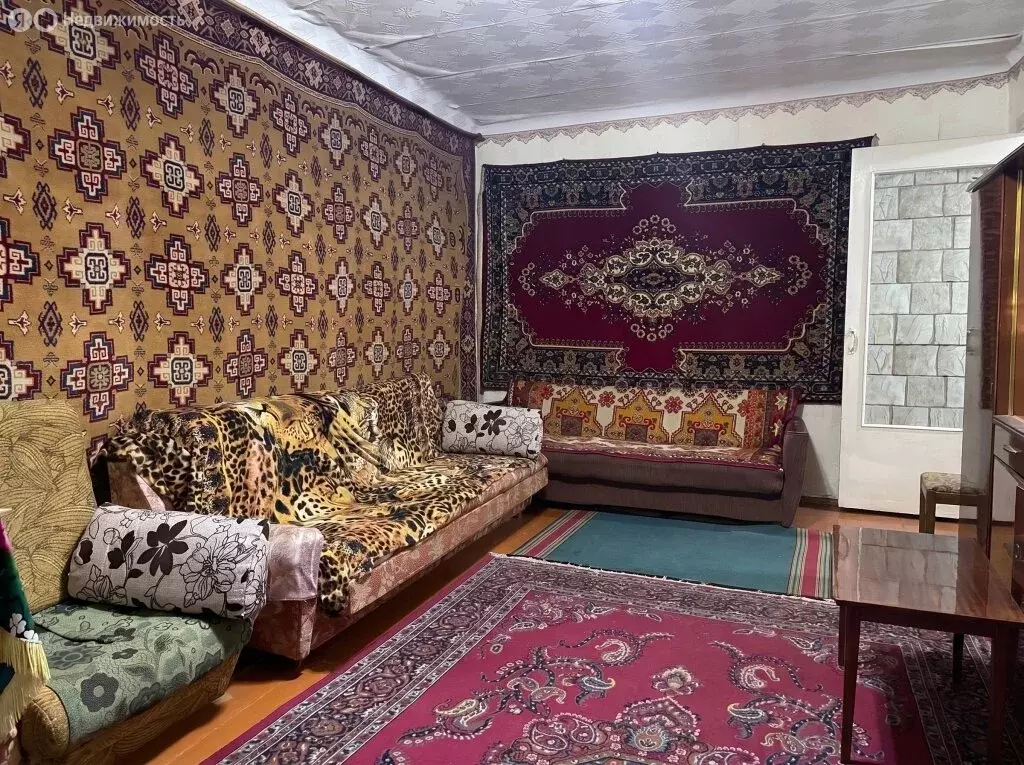 3-комнатная квартира: Уфа, улица Братьев Кадомцевых, 11/1 (60 м) - Фото 1