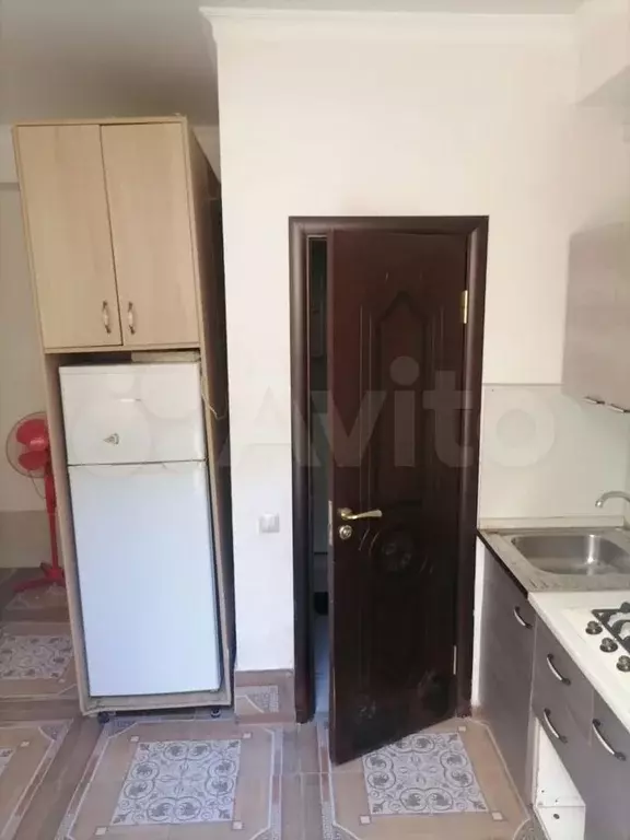 1-к. квартира, 18 м, 1/4 эт. - Фото 1