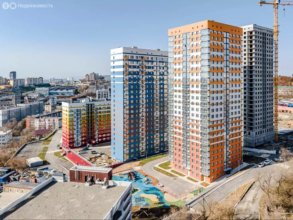 2-комнатная квартира: Владивосток, улица Коммунаров, 15к6 (61.4 м) - Фото 2
