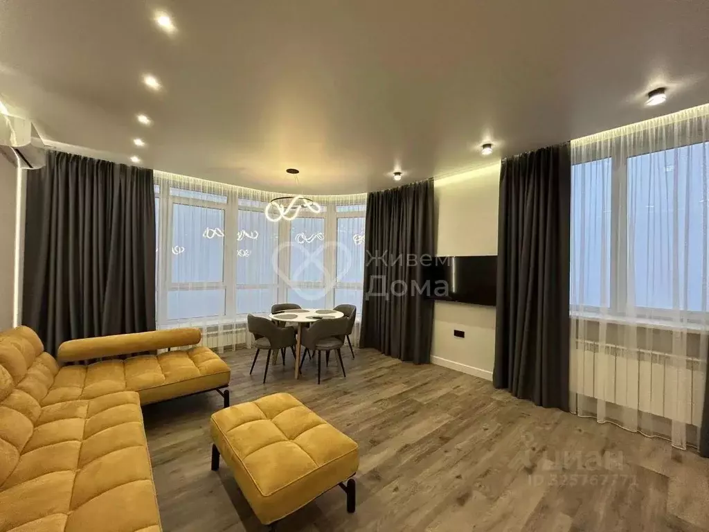 3-к кв. Волгоградская область, Волгоград просп. Маршала Жукова, 5 ... - Фото 1