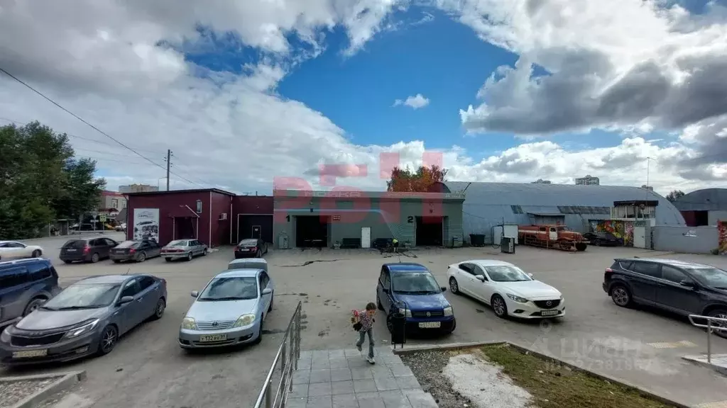 Торговая площадь в Тюменская область, Тюмень Велижанская ул., 69 (326 ... - Фото 2