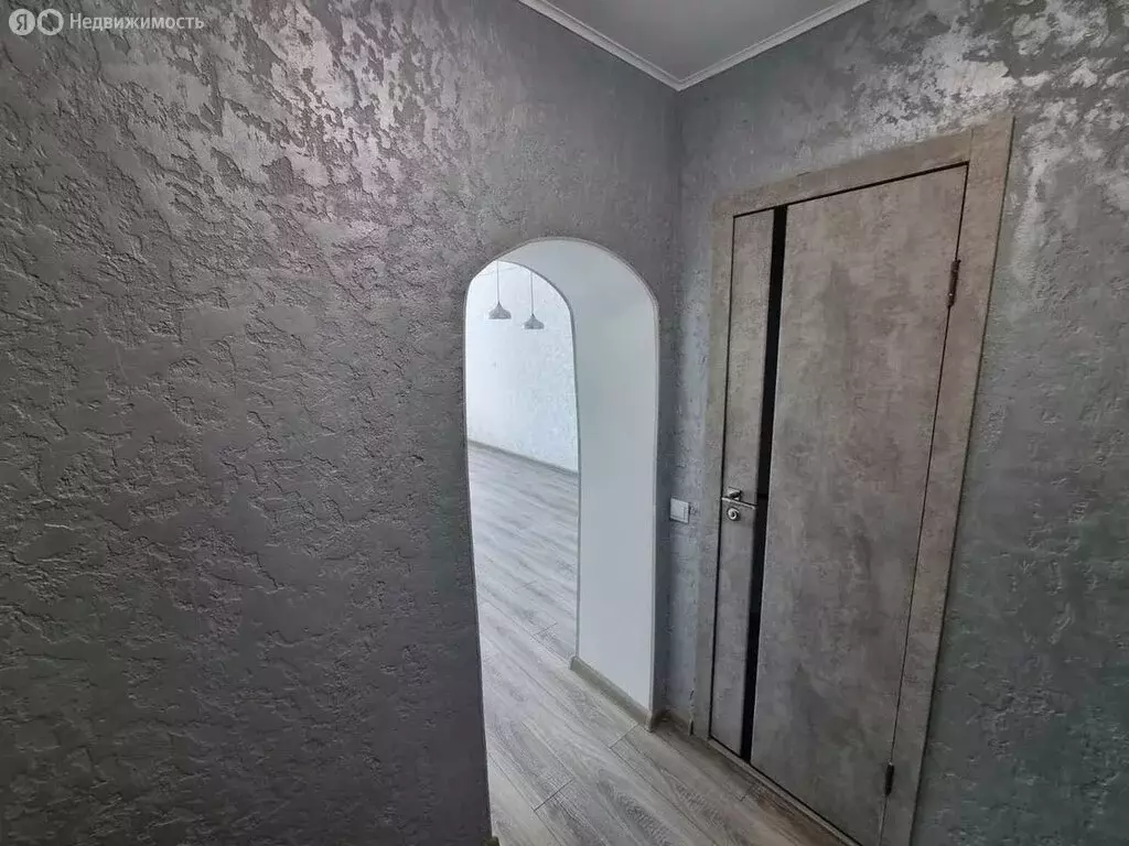 Квартира-студия: Краснодар, улица имени Ивана Лотышева, 11 (26.4 м) - Фото 1