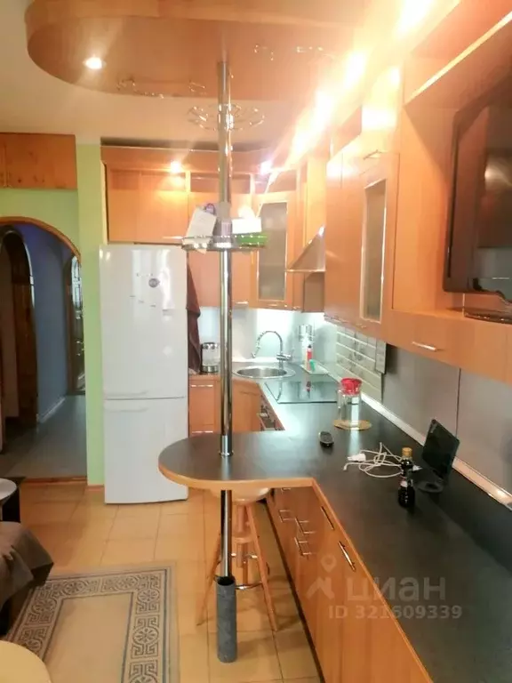 2-к кв. Московская область, Лобня ул. Чехова, 12 (60.0 м) - Фото 1