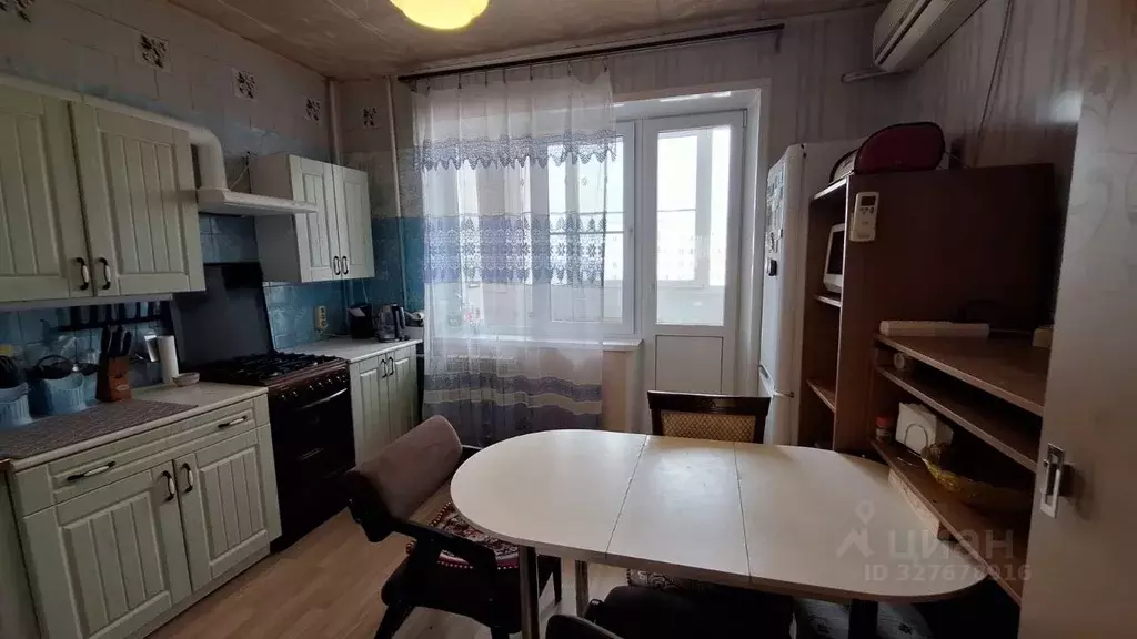 3-к кв. Астраханская область, Астрахань ул. Куликова, 38к1 (69.0 м) - Фото 1