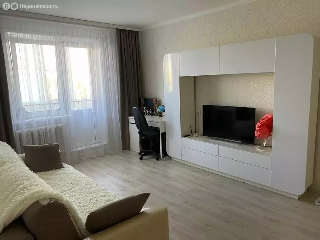 2-комнатная квартира: Нижнекамск, проспект Мира, 72 (38.5 м) - Фото 1