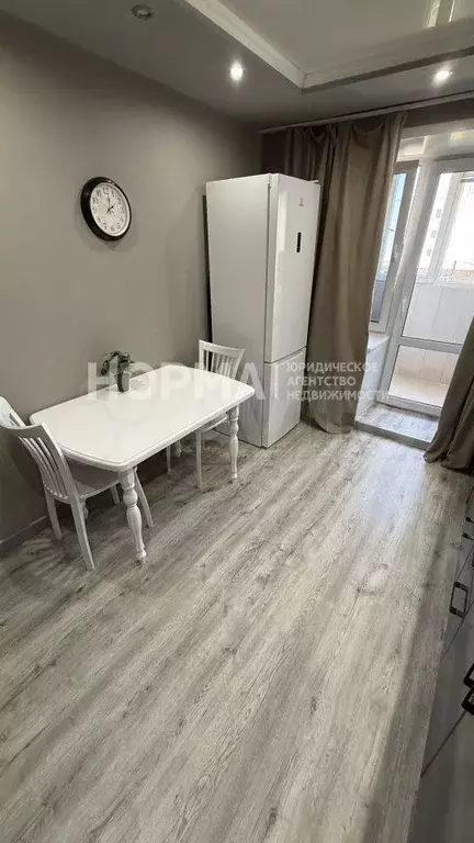 2-к. квартира, 64,3 м, 7/9 эт. - Фото 0