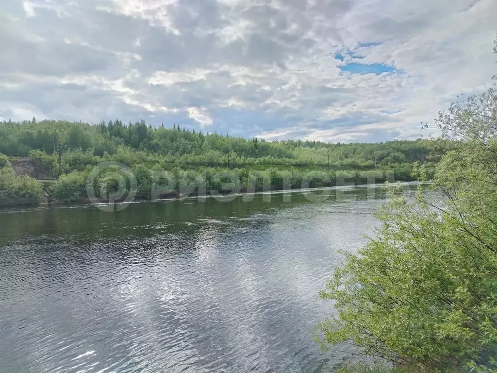 Дом в Мурманская область, Кольский район, Кильдинстрой городское ... - Фото 1