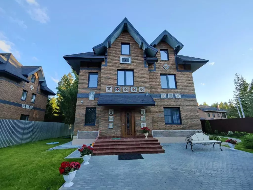 Коттедж в Московская область, Химки городской округ, д. Лугинино  (250 ... - Фото 1