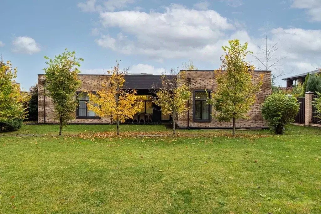 Дом в Московская область, Красногорск городской округ, д. Глухово ул. ... - Фото 1