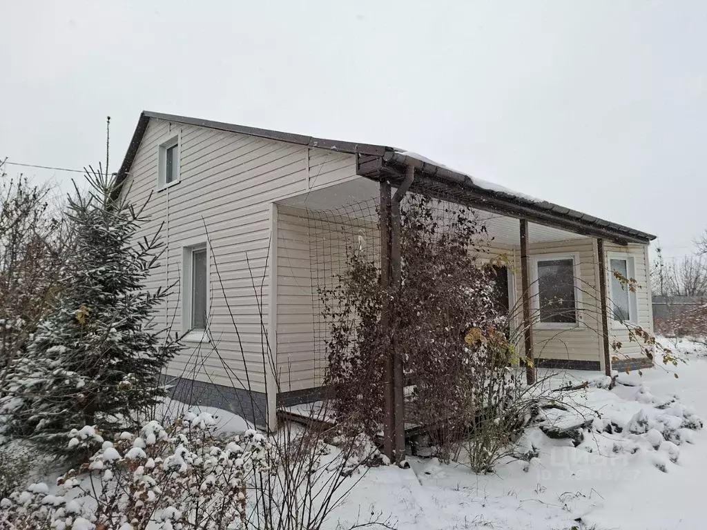 Дом в Оренбургская область, Оренбургский район, Ленинский сельсовет, ... - Фото 1