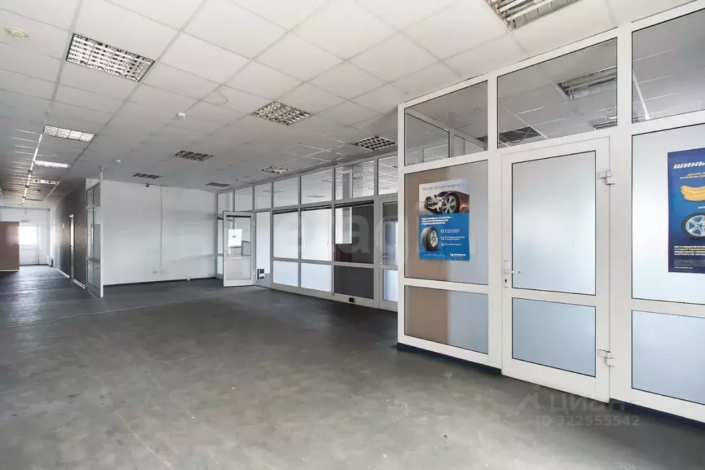 Офис в Тюменская область, Тюмень ул. Чекистов, 25А (30 м) - Фото 1