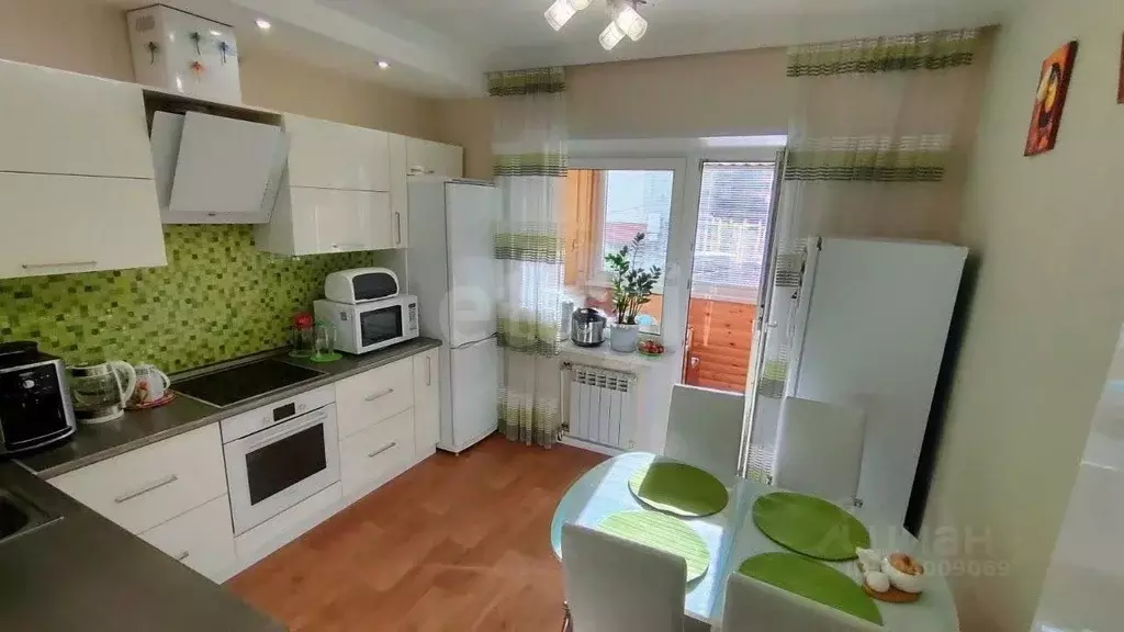 4-к кв. Ханты-Мансийский АО, Сургут ул. 30 лет Победы, 45 (83.2 м) - Фото 1