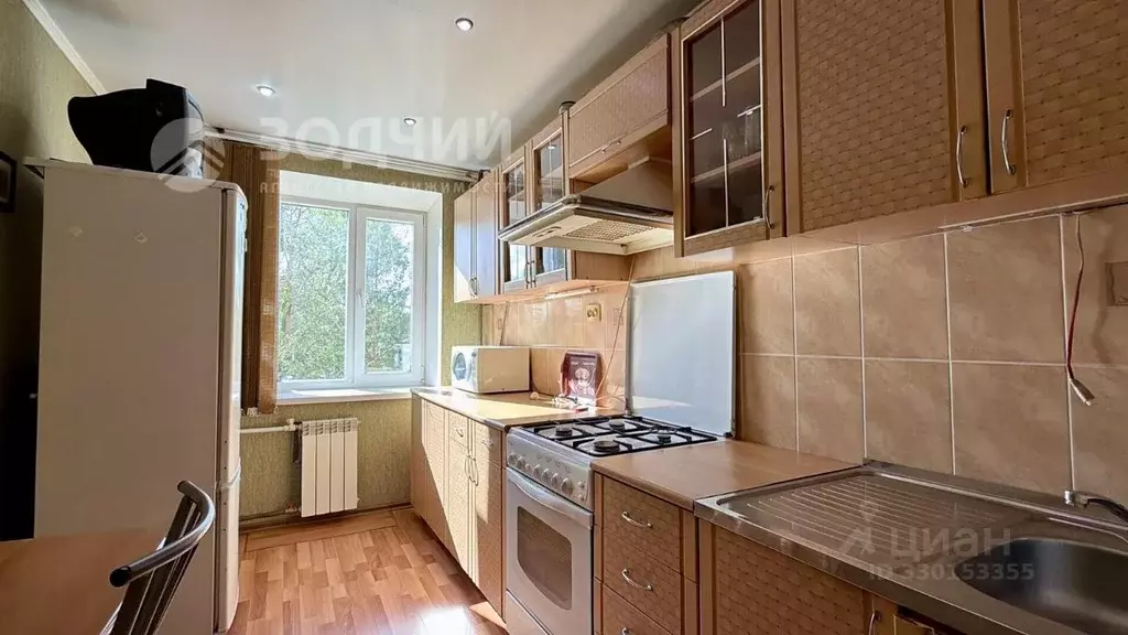 2-к кв. Чувашия, Канаш ул. Ильича, 10 (50.3 м) - Фото 2