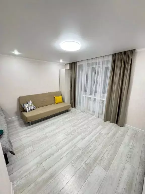 1-к кв. Татарстан, Казань ул. Хусаина Мавлютова, 37 (34.0 м) - Фото 1