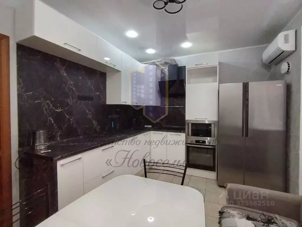 1-к кв. Белгородская область, Старый Оскол Степной мкр, 28 (53.3 м) - Фото 2