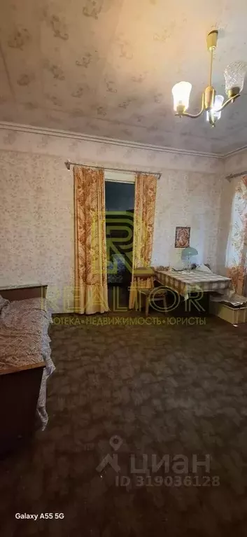 Дом в Ростовская область, Красный Сулин Ростовская ул., 55 (83 м) - Фото 0