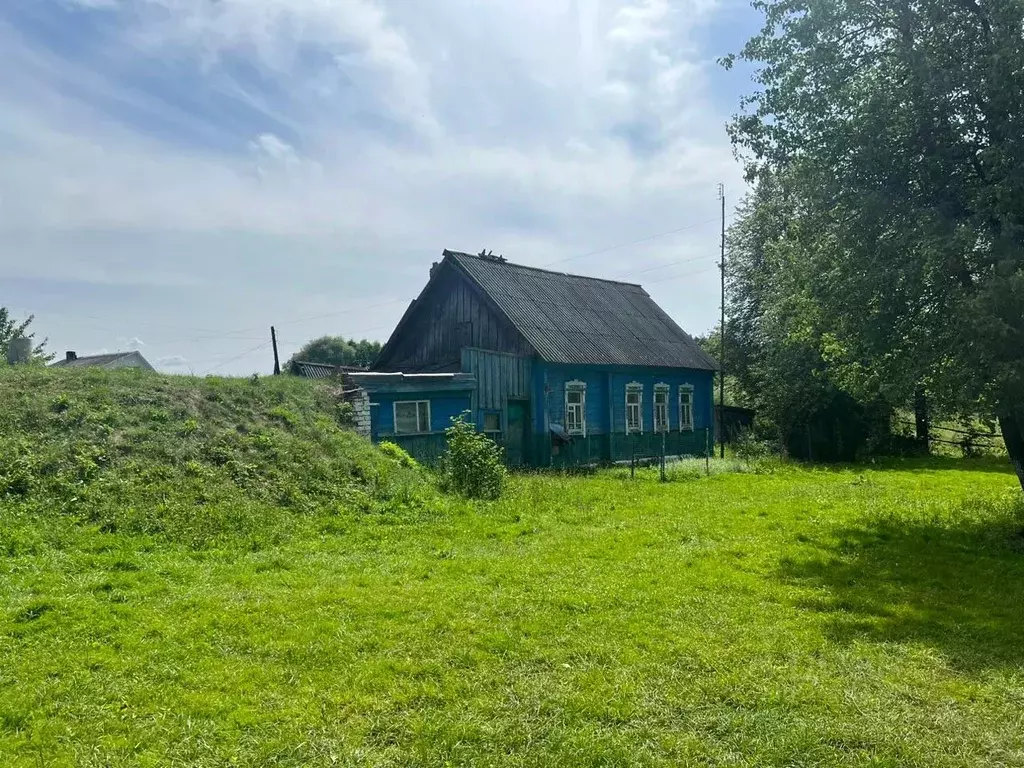 Дом в Брянская область, Выгоничский район, Утынское с/пос, д. ... - Фото 0