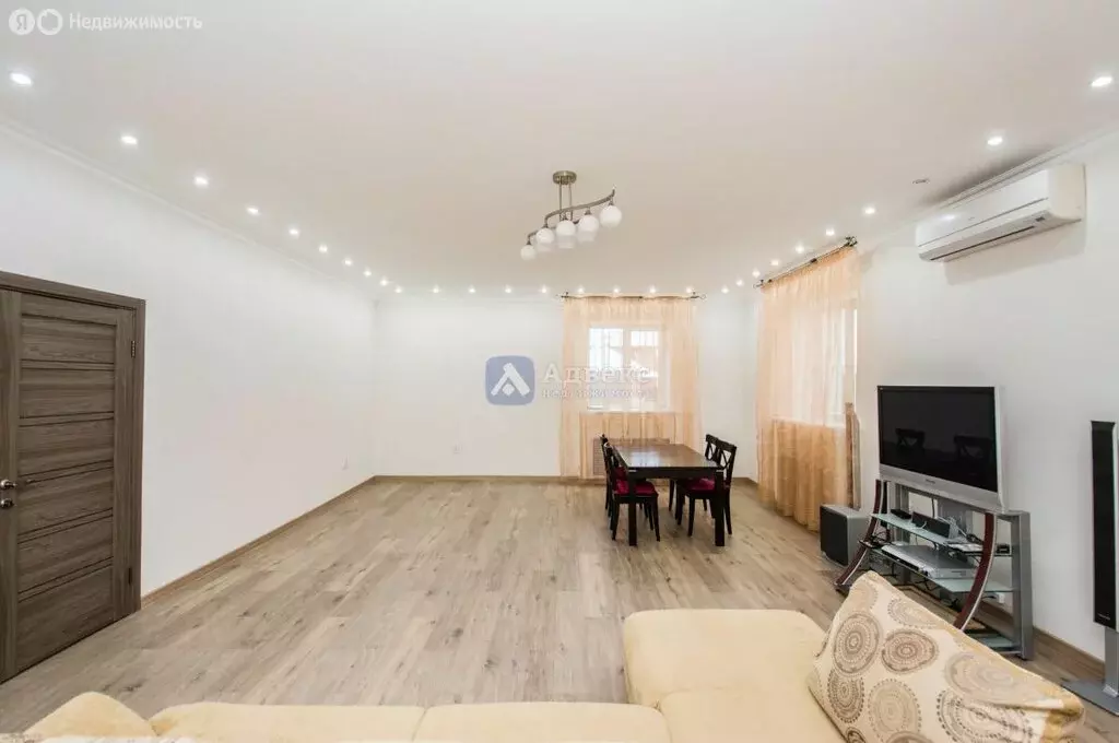 Дом в Патрушева, Московская улица, 10 (350 м) - Фото 1