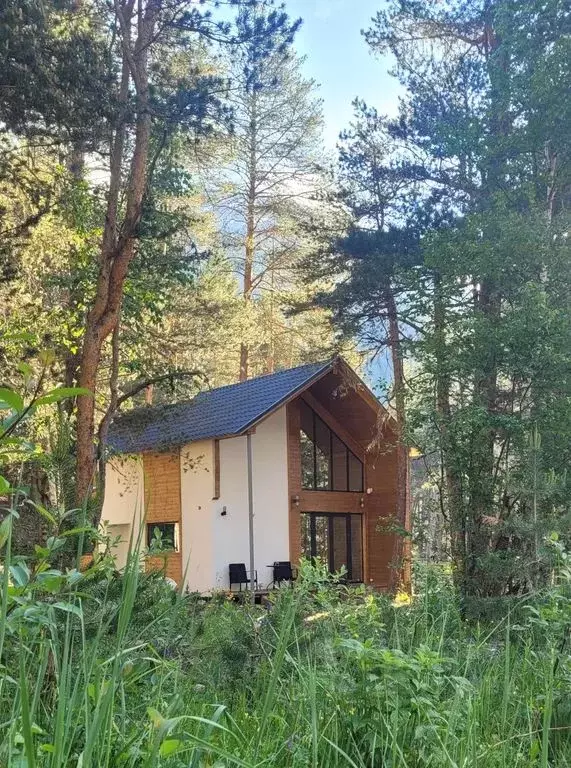 Дом в Кабардино-Балкария, Эльбрусский район, с. Терскол ул. ... - Фото 2