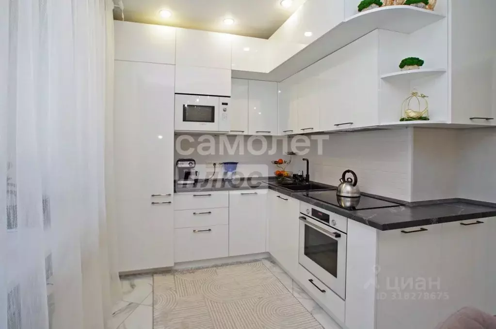 2-к кв. Омская область, Омск ул. Крупской, 14к4 (53.1 м) - Фото 0