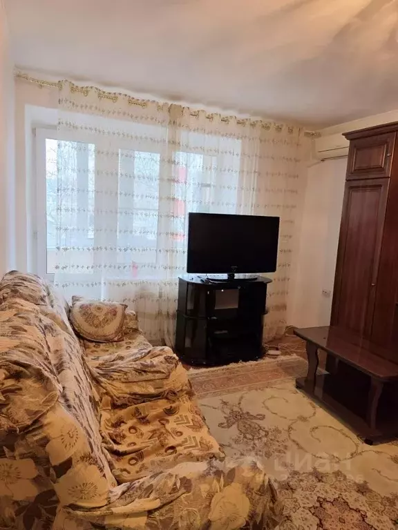 2-к кв. Карачаево-Черкесия, Черкесск просп. Ленина, 6 (51.2 м) - Фото 1