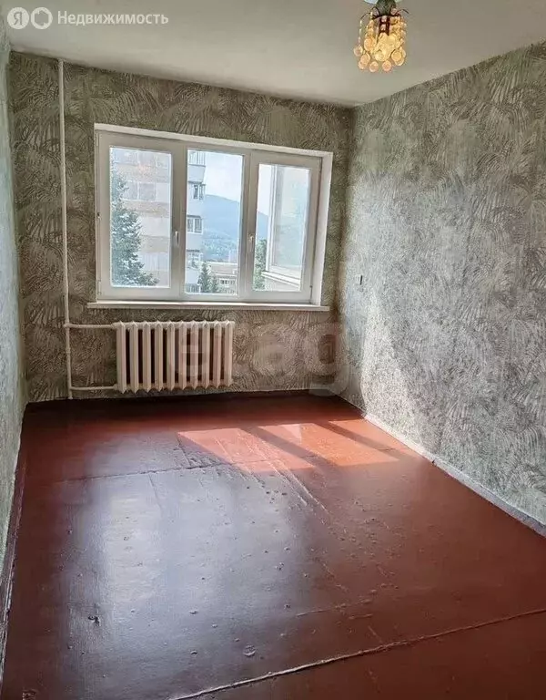 3-комнатная квартира: Златоуст, улица Степана Разина, 16Б (57.7 м) - Фото 1