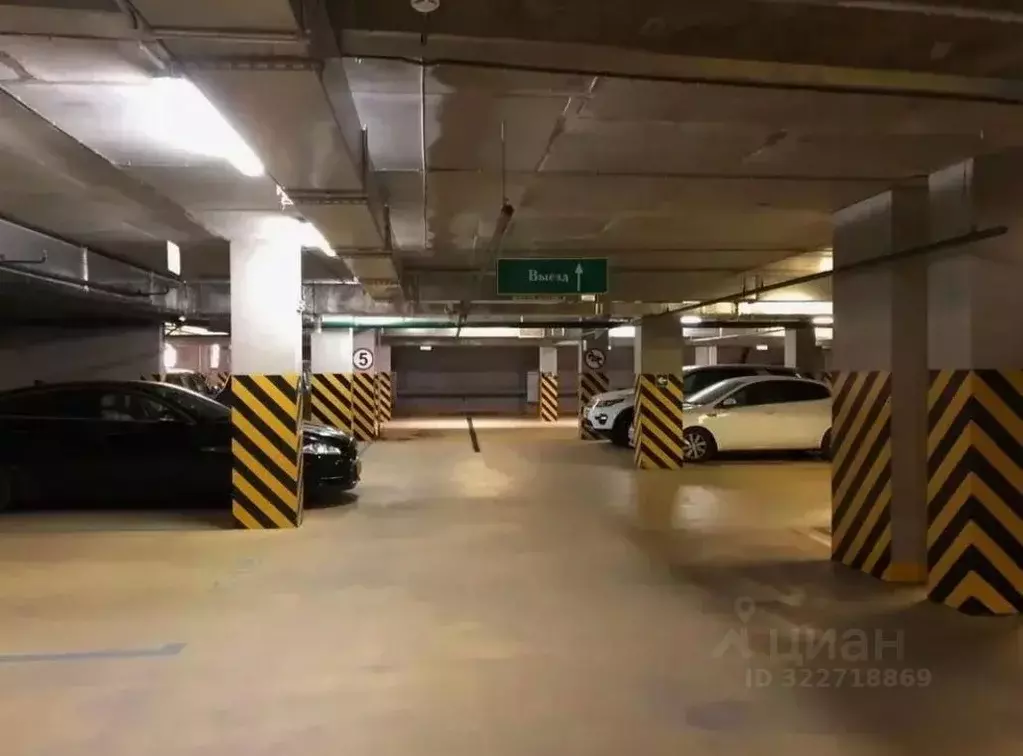 Гараж в Санкт-Петербург Парадная ул., 3к2 (14 м) - Фото 1