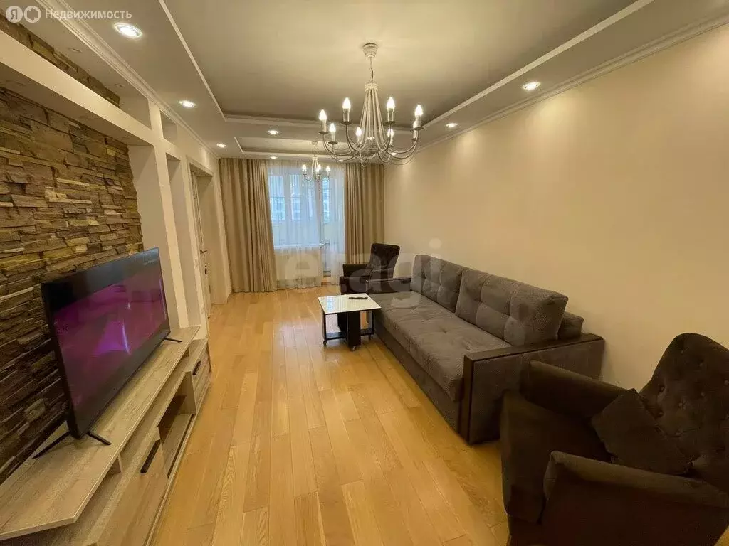 3-комнатная квартира: Воронеж, Олимпийский бульвар, 6 (78.2 м) - Фото 2