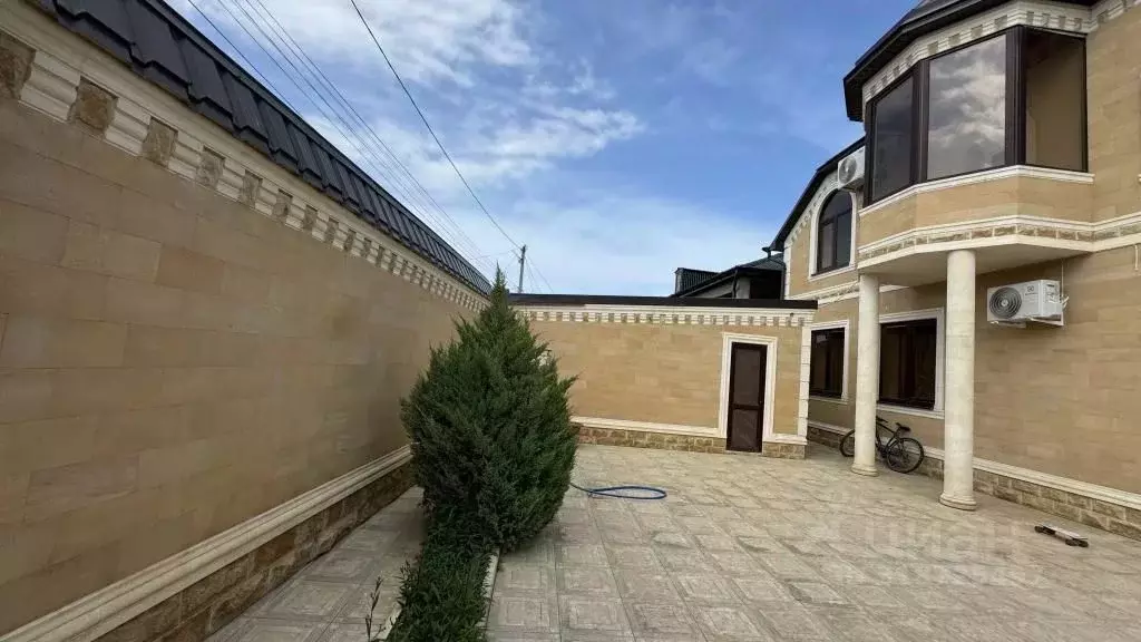 4-к кв. Дагестан, Дагестанские Огни ул. Магомеда Ярагского, 23 (130.0 ... - Фото 0