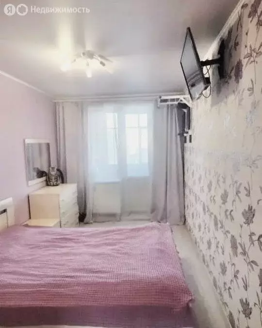 3-комнатная квартира: Уфа, Комсомольская улица, 141 (63 м) - Фото 0
