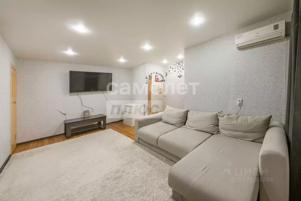 2-к кв. Свердловская область, Екатеринбург ул. Менжинского, 2В (42.9 ... - Фото 1