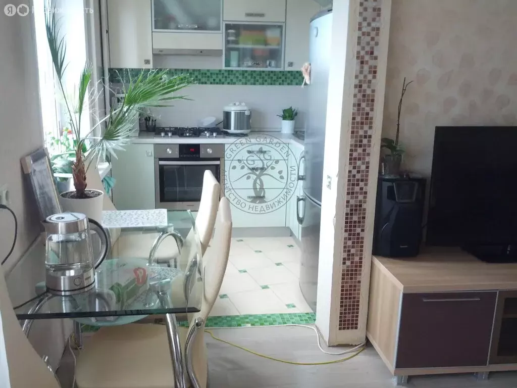 3-комнатная квартира: Екатеринбург, Таватуйская улица, 5 (59.29 м) - Фото 1