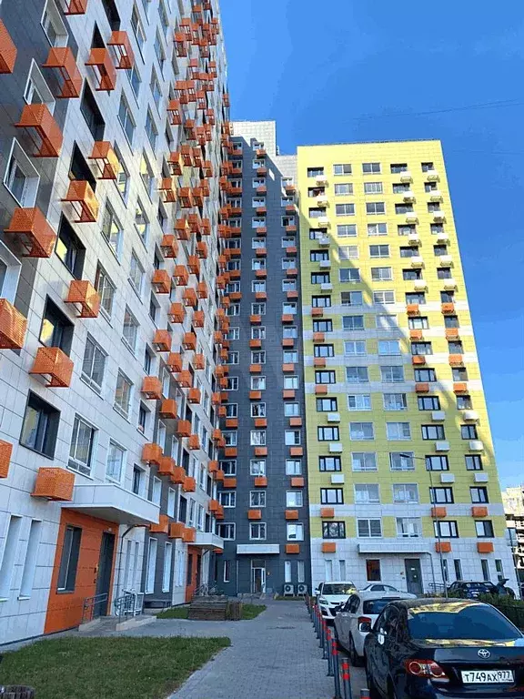 Комната 6 м в 4-к., 2/18 эт. - Фото 0