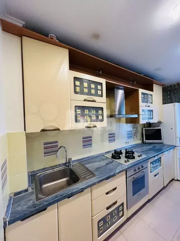 3-к. квартира, 65 м, 3/9 эт. - Фото 0