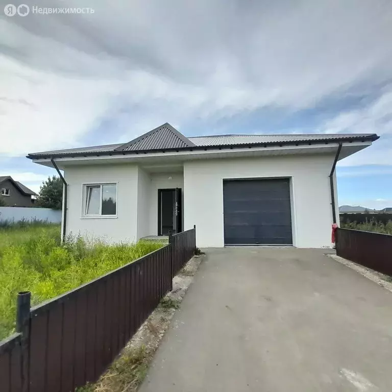 Дом в Горный, Военный городок № 106 (110 м) - Фото 0