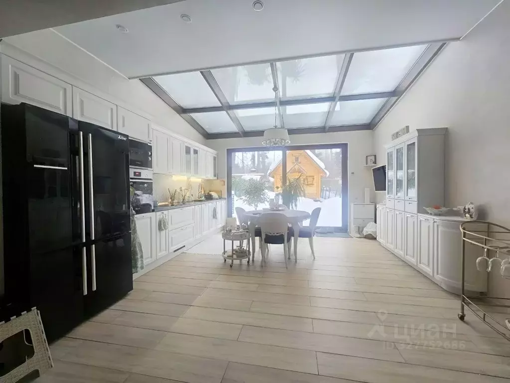 Таунхаус в Московская область, Красногорск городской округ, д. ... - Фото 1