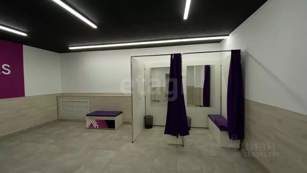 Торговая площадь в Коми, Инта ул. Мира, 28 (225 м) - Фото 1