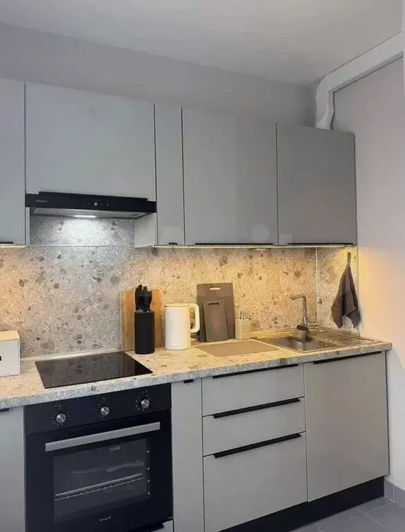 1-к. квартира, 38 м, 8/17 эт. - Фото 0