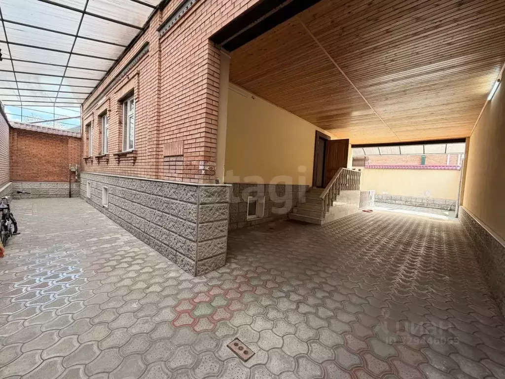 Дом в Северная Осетия, Владикавказ ул. Зои Космодемьянской, 17 (236 м) - Фото 2